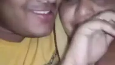 Lucky Desi guy and his GF make out while recording sensual XXX clip