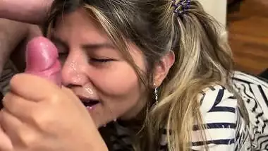 it makes me horny to give my best friend a good handjob whenever we see each other