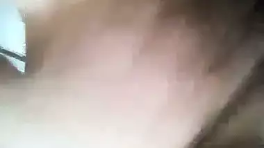 New solo nude video of a beautiful desi girlfriend
