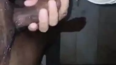 Nude wife clean husband cock in bathing time