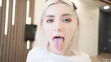 Little cute ghostie takes it deep in her tight pussy and gets cum covered - Eva Elfie