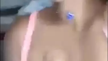sexy chubby Tamil girl boob press and topless show