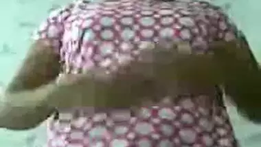 Jalandhar girl Jyoti Sharma taking shower...