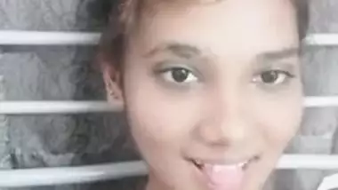 Adorable Desi bitch teases with her huge XXX tits in selfie MMS clip