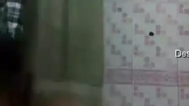 Obscene teen Desi gets naked to air her XXX charms in the bathroom