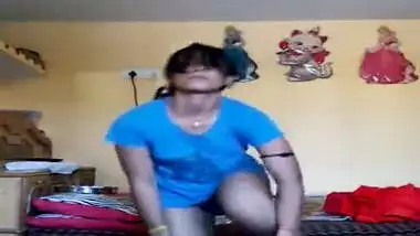 Cute Desi girl prepares for XXX date where she expects to have sex